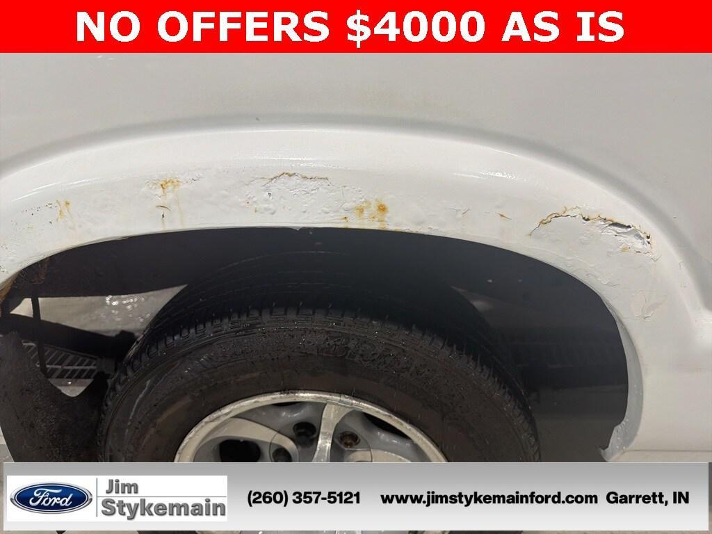 used 2000 Chevrolet S-10 car, priced at $4,000