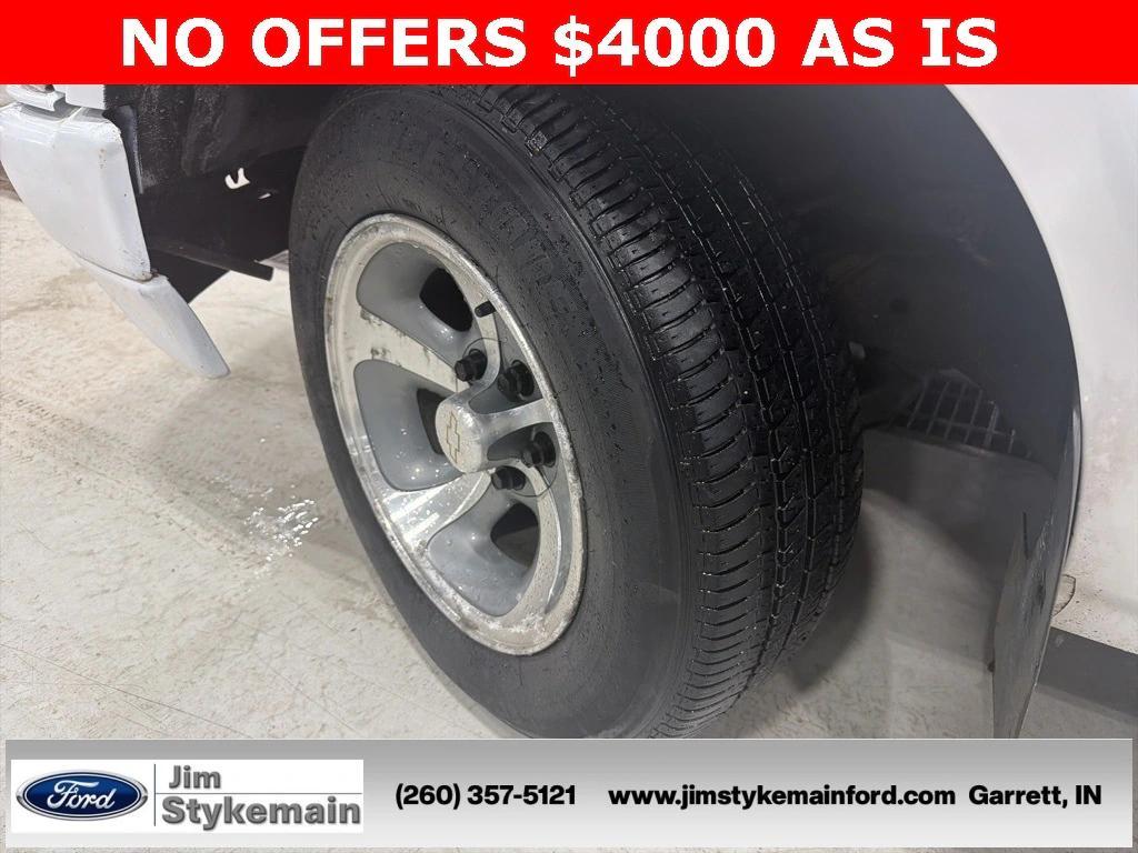 used 2000 Chevrolet S-10 car, priced at $4,000