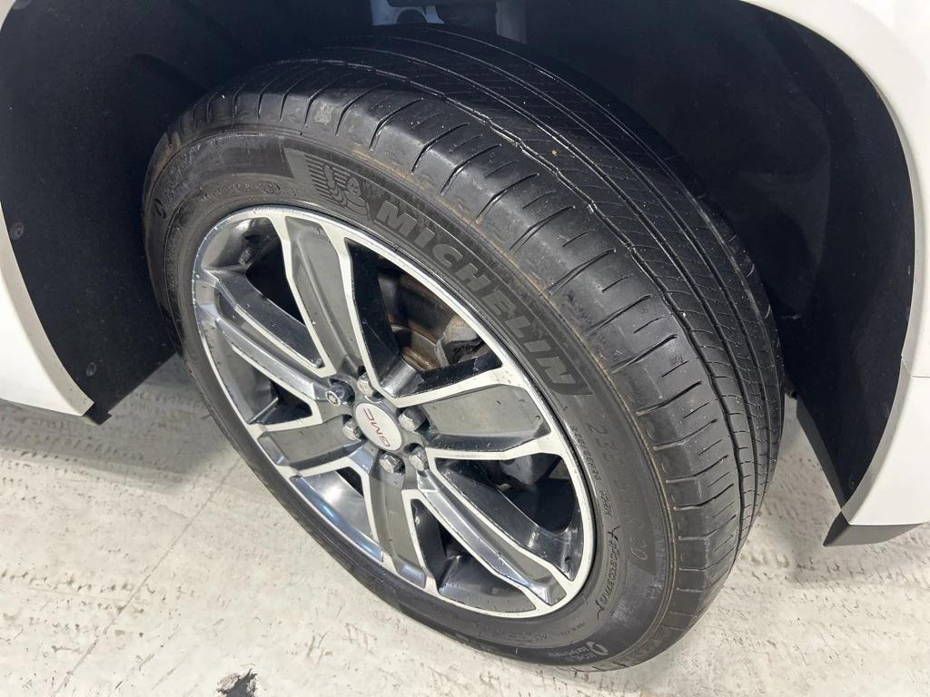 used 2019 GMC Acadia car, priced at $17,499