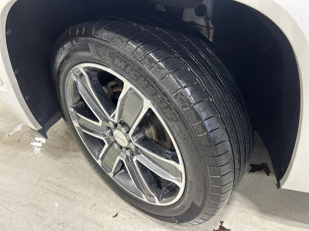 used 2019 GMC Acadia car, priced at $17,499