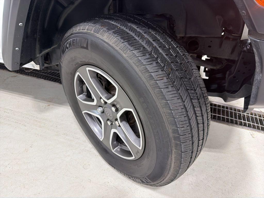 used 2021 Jeep Wrangler Unlimited car, priced at $28,000