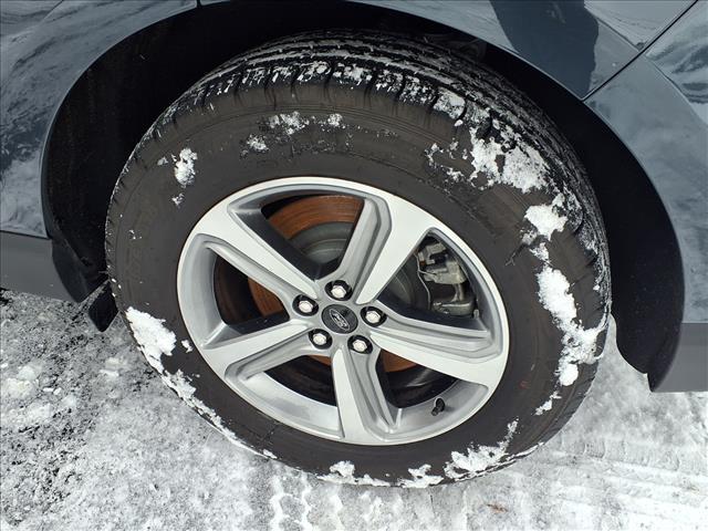 used 2024 Ford Edge car, priced at $32,995