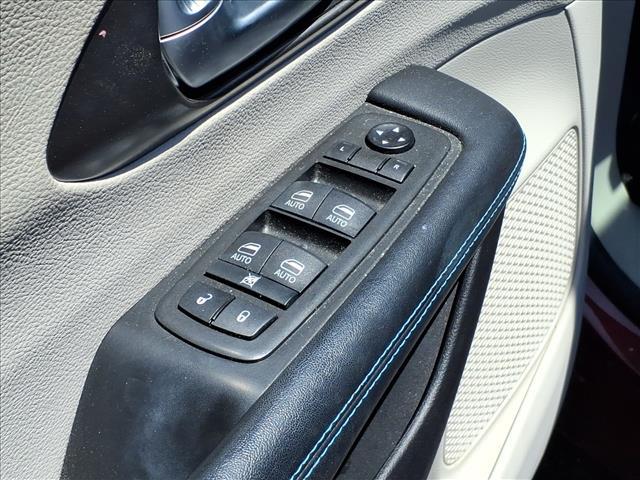 used 2021 Chrysler Pacifica car, priced at $34,275