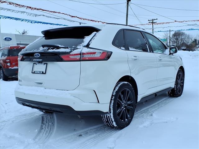 used 2024 Ford Edge car, priced at $30,993