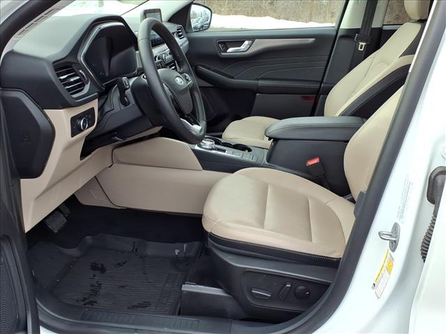 used 2022 Ford Escape car, priced at $25,995