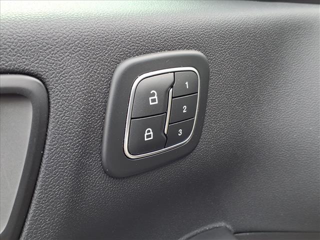 used 2022 Ford Escape car, priced at $25,995