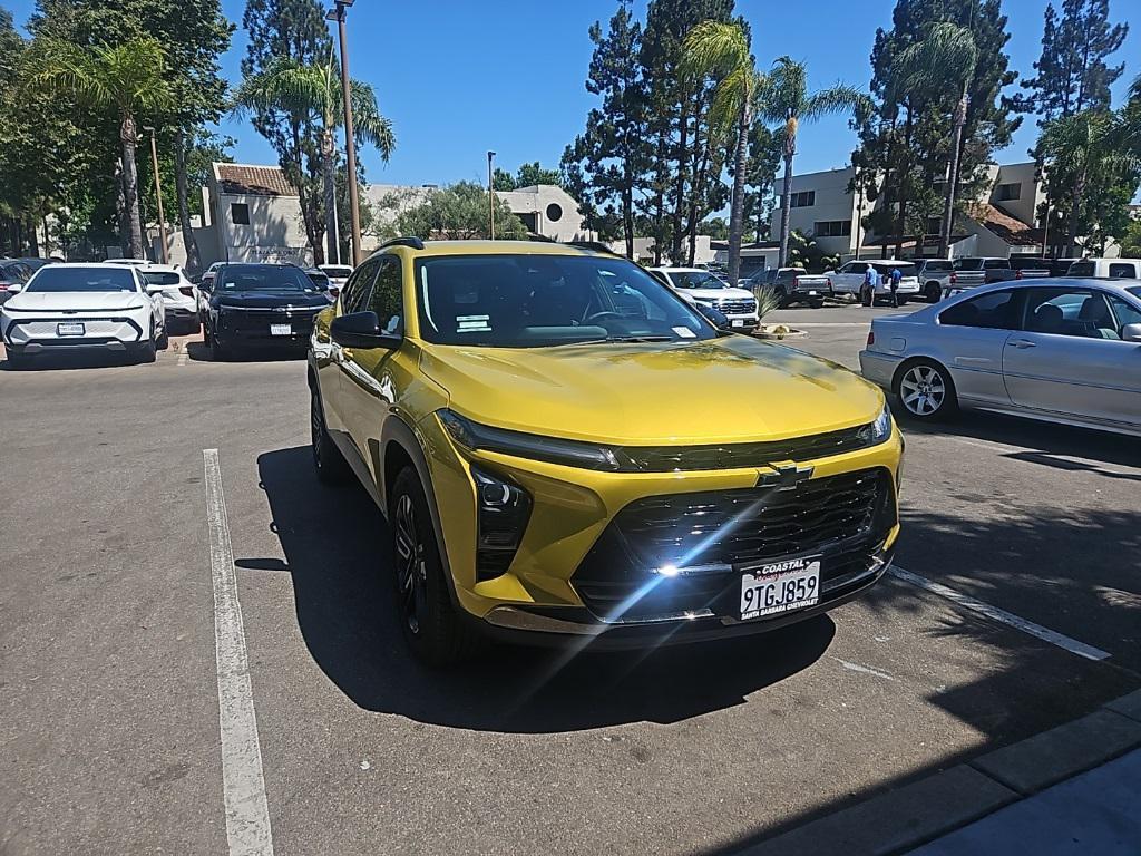 new 2025 Chevrolet Trax car, priced at $24,458