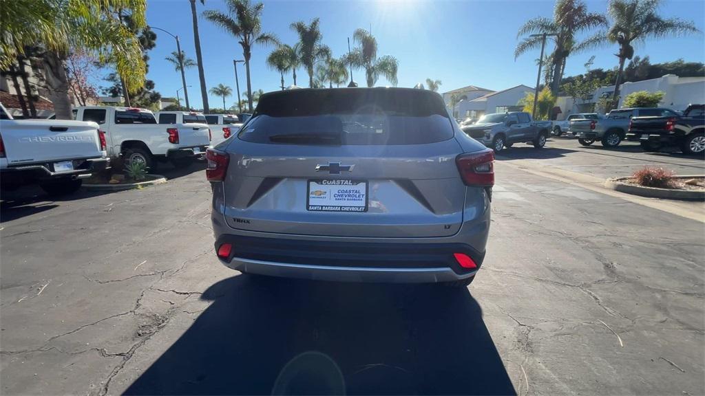 new 2025 Chevrolet Trax car, priced at $24,894