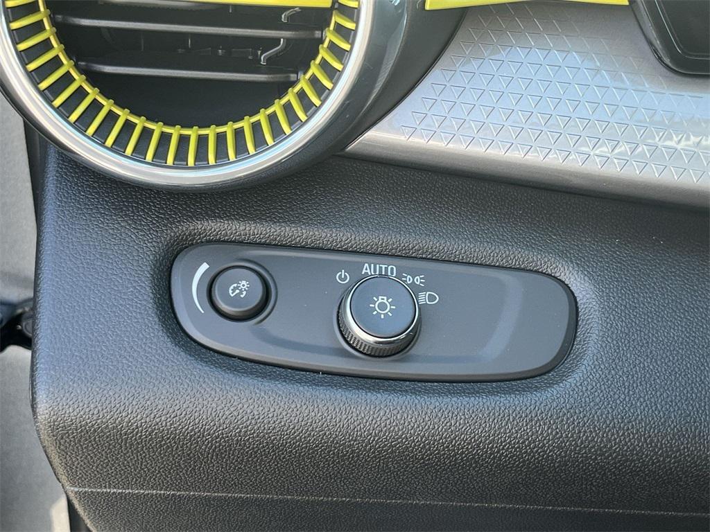 new 2025 Chevrolet Trax car, priced at $24,894