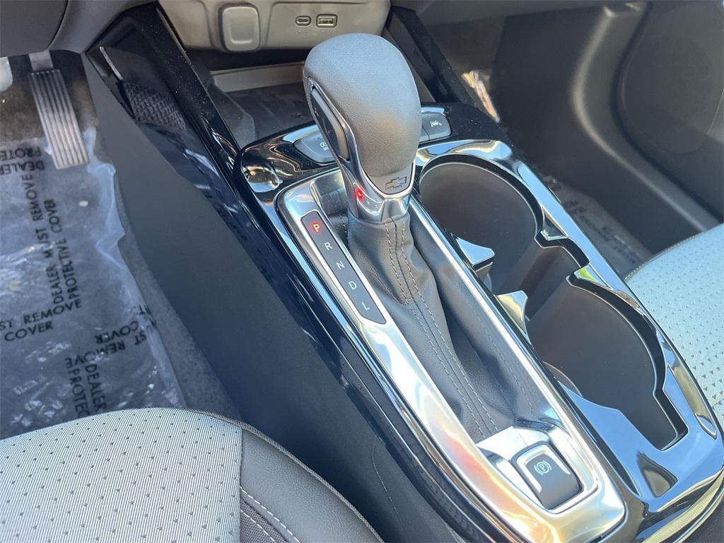 new 2025 Chevrolet Trax car, priced at $24,894