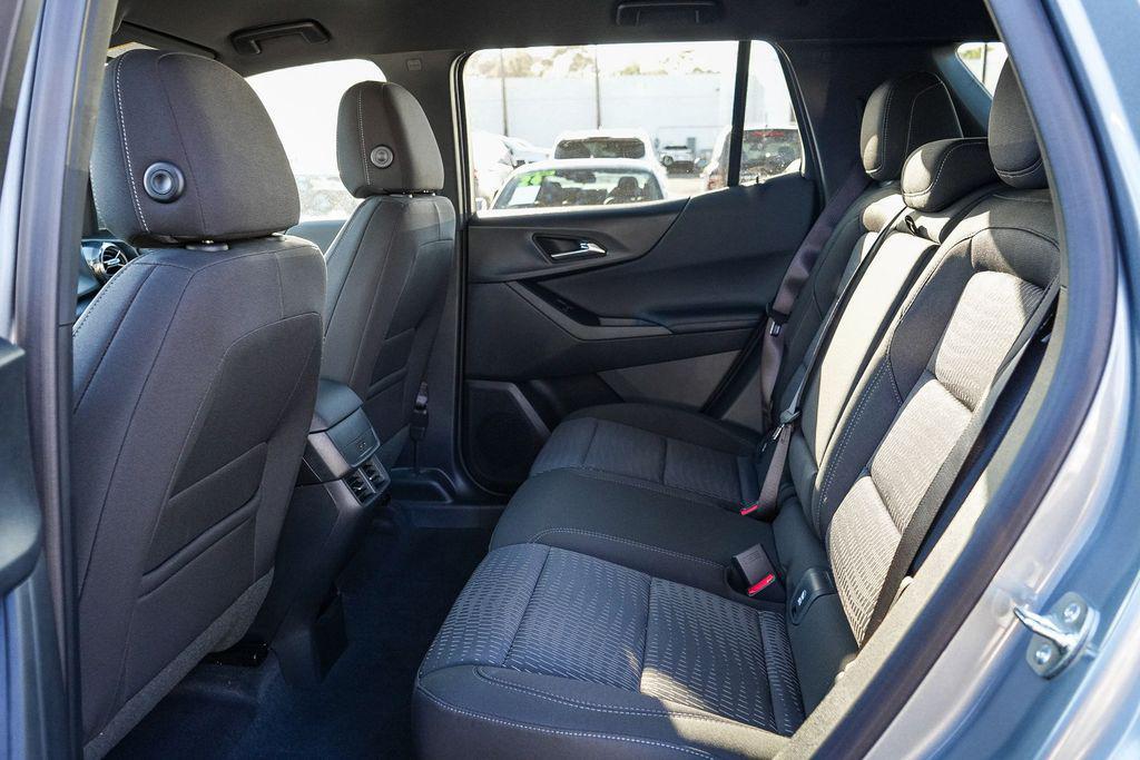new 2026 Chevrolet Equinox car, priced at $29,985