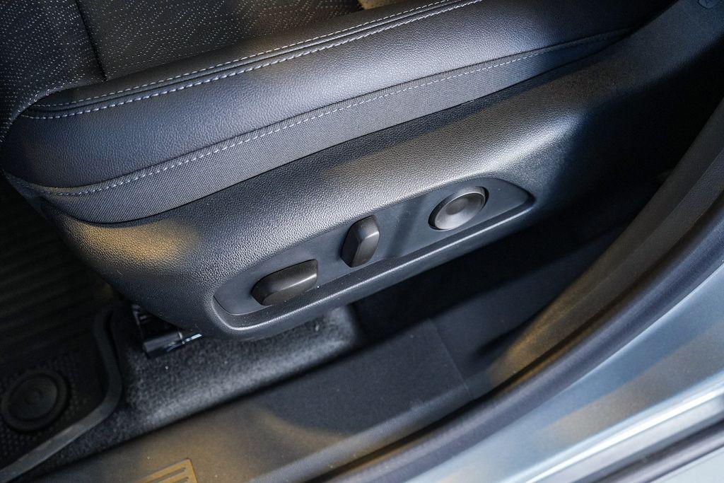 new 2026 Chevrolet Equinox car, priced at $33,885
