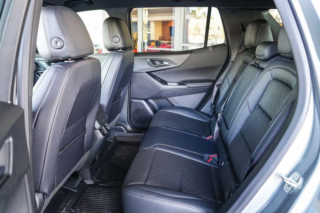 new 2026 Chevrolet Equinox car, priced at $33,885