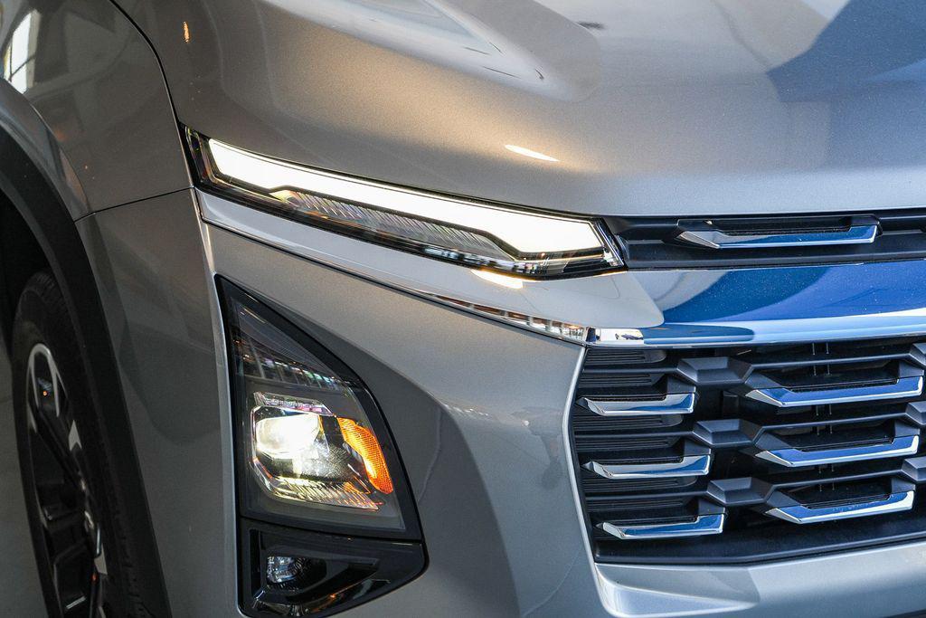 new 2026 Chevrolet Equinox car, priced at $33,885