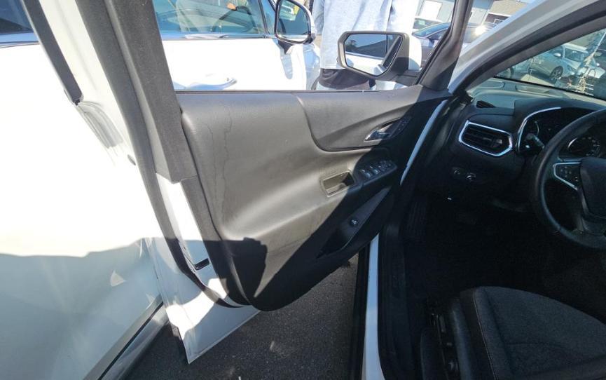 used 2023 Chevrolet Equinox car, priced at $25,700