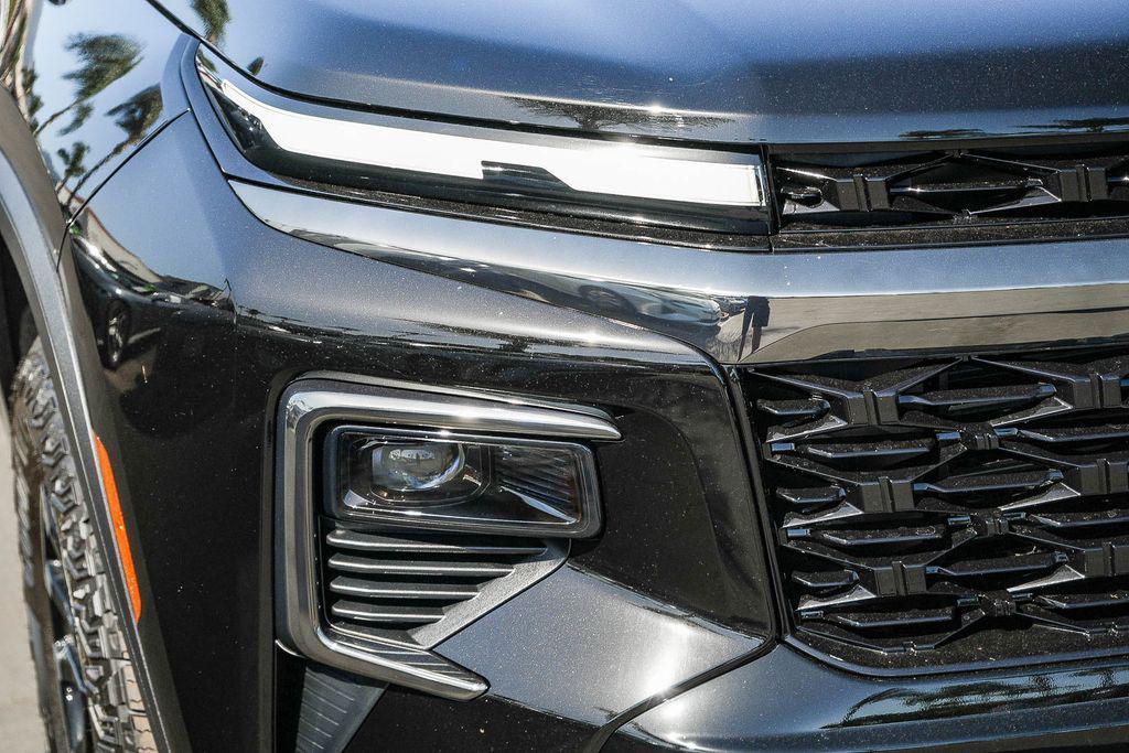 new 2026 Chevrolet Traverse car, priced at $53,410