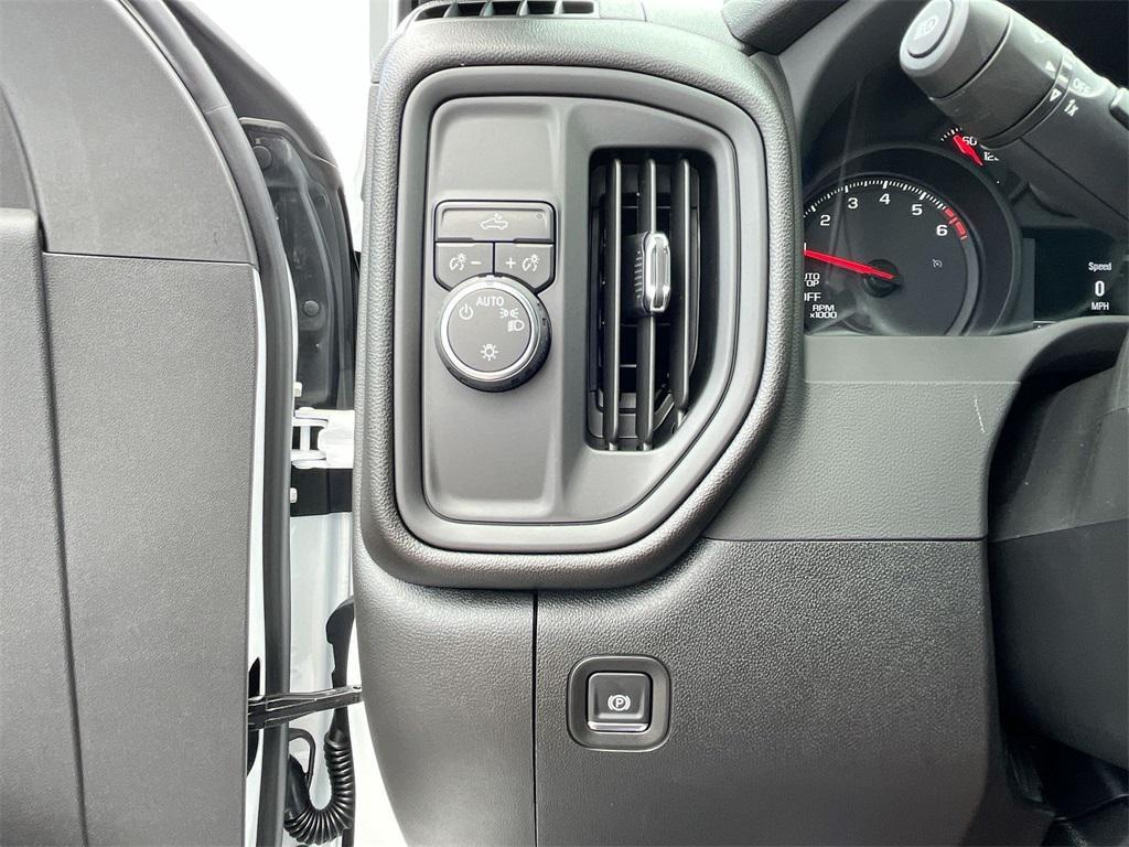 new 2025 Chevrolet Silverado 1500 car, priced at $38,321