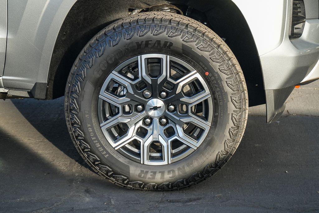 new 2026 Chevrolet Colorado car, priced at $46,985