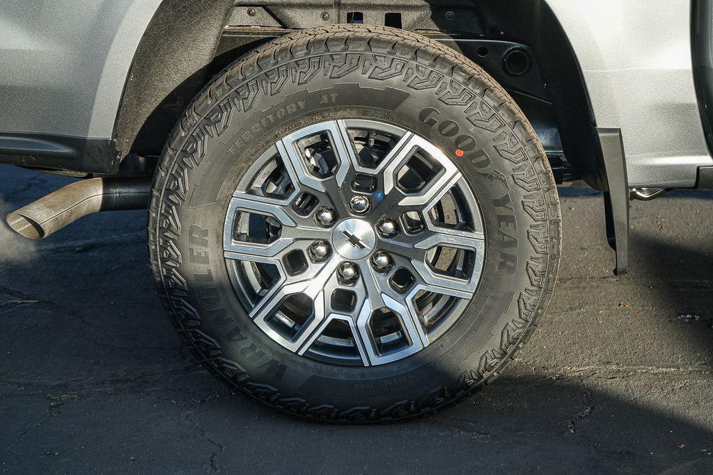 new 2026 Chevrolet Colorado car, priced at $46,985