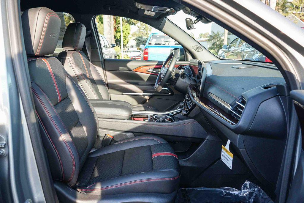 new 2026 Chevrolet Traverse car, priced at $57,480