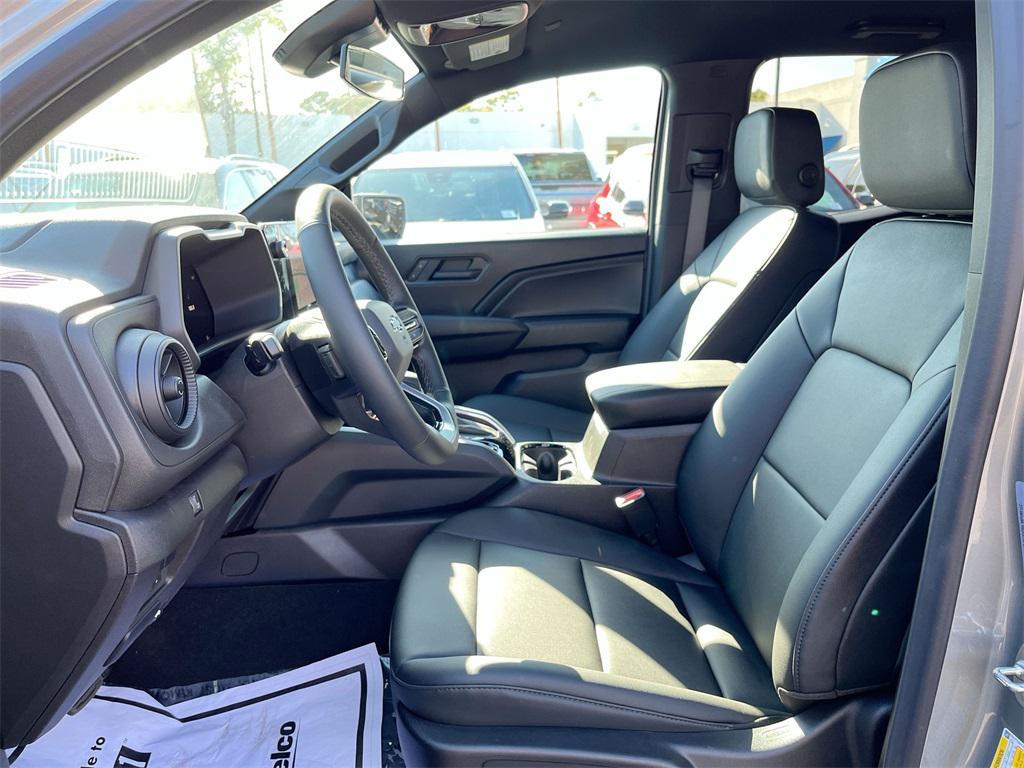 new 2025 Chevrolet Colorado car, priced at $49,043