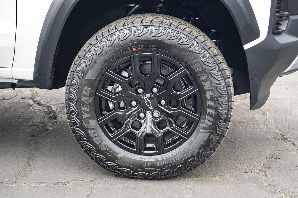 new 2026 Chevrolet Colorado car, priced at $44,985