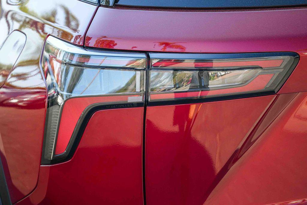 used 2025 Chevrolet Equinox car, priced at $25,400