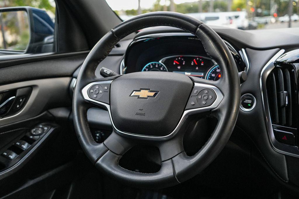 used 2023 Chevrolet Traverse car, priced at $31,835