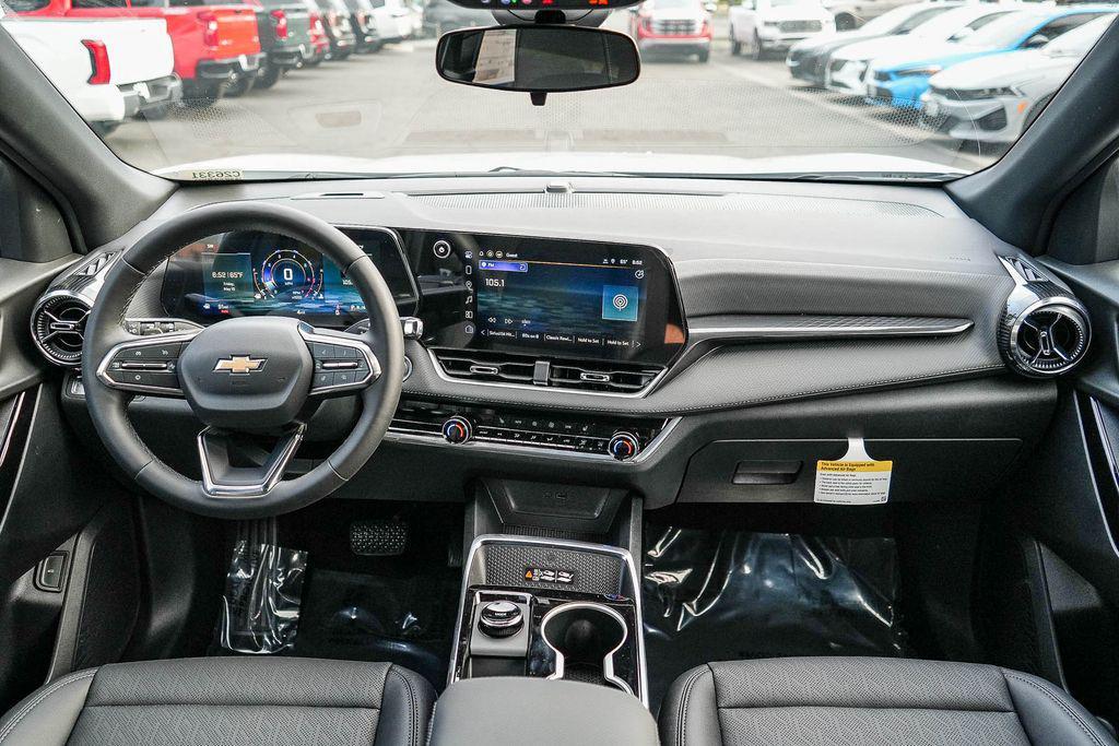 new 2026 Chevrolet Equinox car, priced at $32,930
