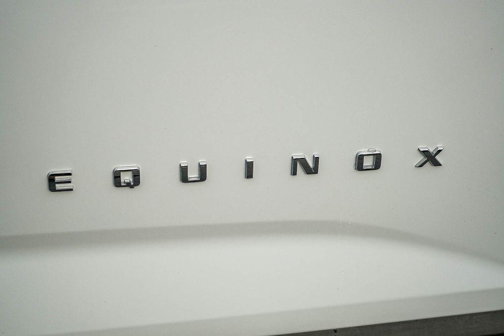 new 2026 Chevrolet Equinox car, priced at $32,930