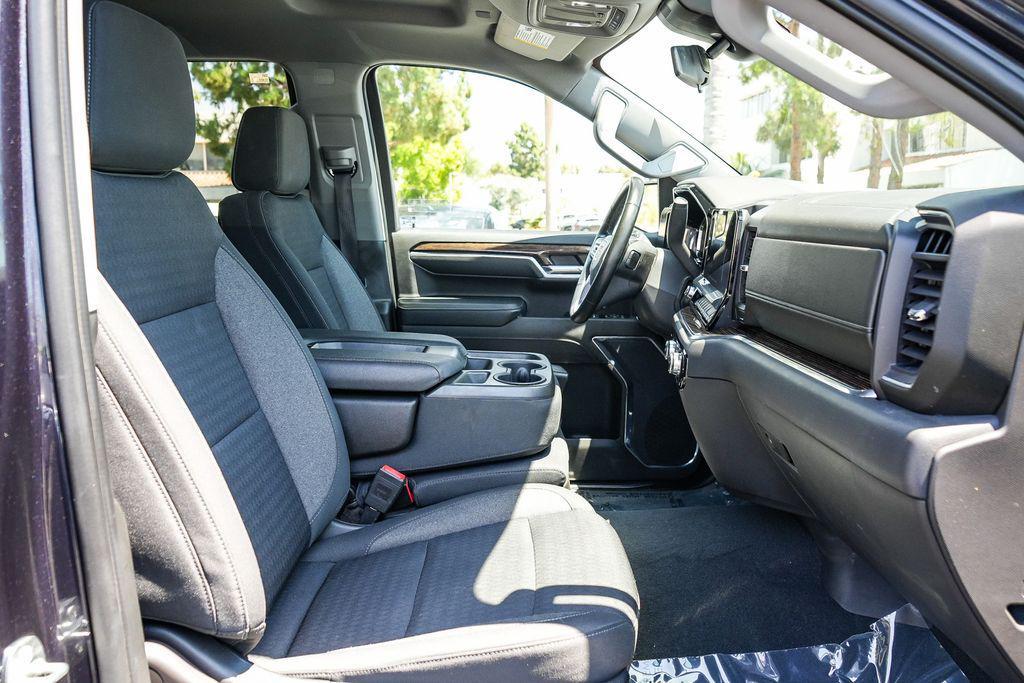 used 2023 GMC Sierra 1500 car, priced at $42,285