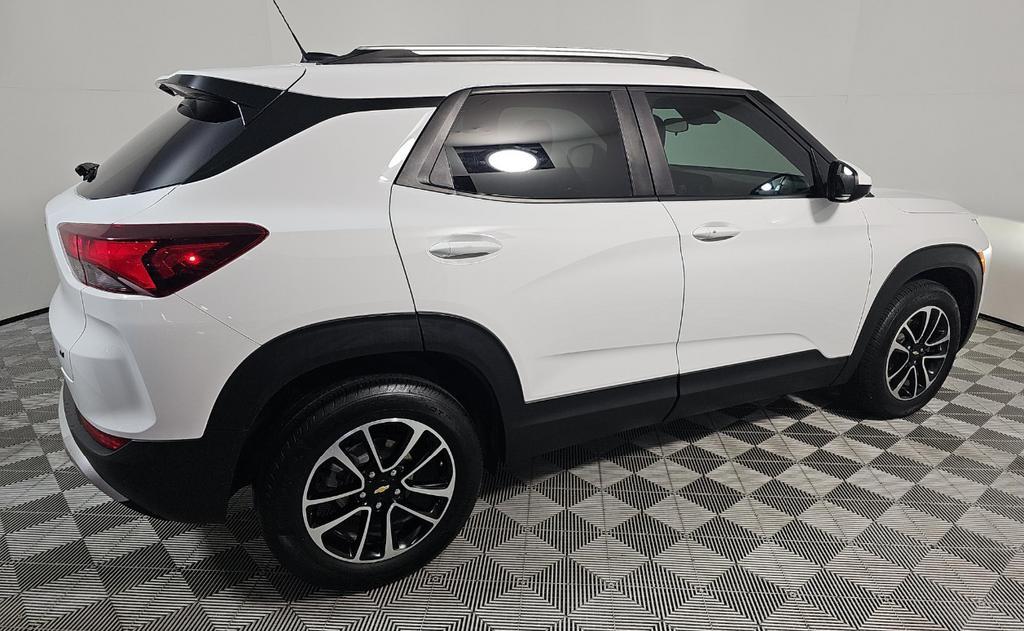 used 2024 Chevrolet TrailBlazer car, priced at $23,340