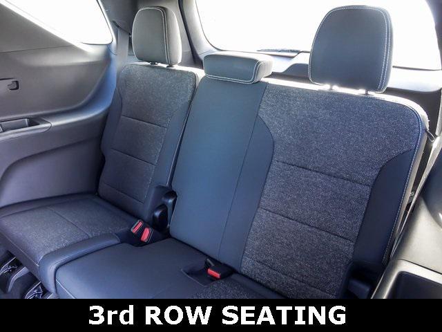 new 2026 Chevrolet Traverse car, priced at $40,425