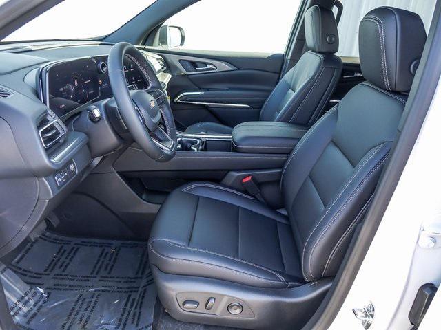 new 2026 Chevrolet Traverse car, priced at $43,084