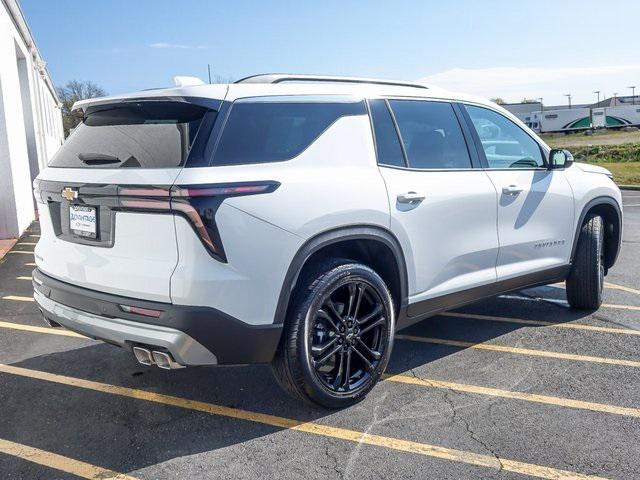 new 2026 Chevrolet Traverse car, priced at $43,084