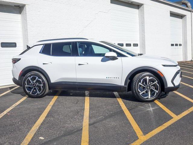 new 2026 Chevrolet Equinox EV car, priced at $33,250
