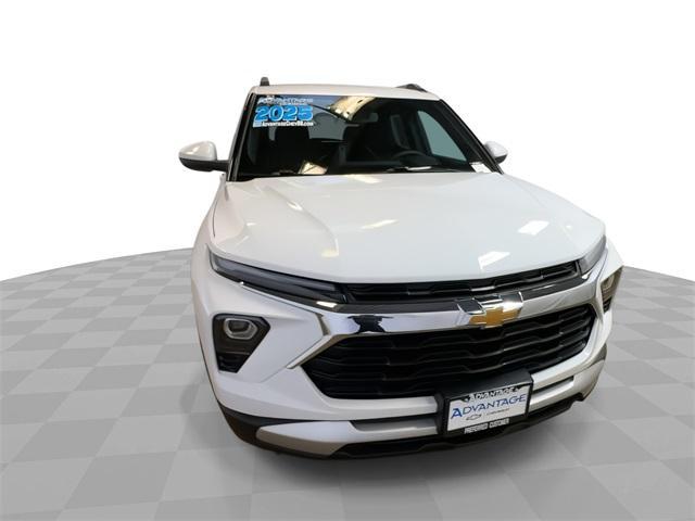 used 2025 Chevrolet TrailBlazer car, priced at $23,552