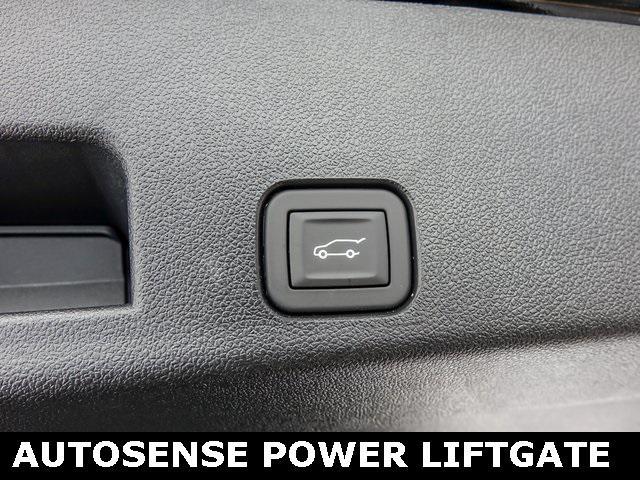 new 2026 Chevrolet Traverse car, priced at $59,008