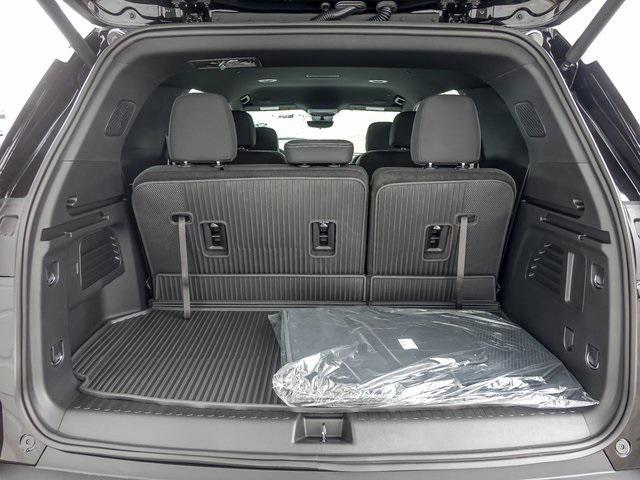 new 2026 Chevrolet Traverse car, priced at $40,336