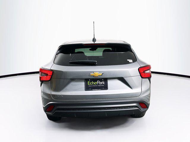 used 2025 Chevrolet Trax car, priced at $18,897