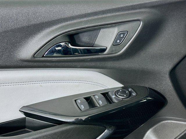 used 2025 Chevrolet Trax car, priced at $18,997