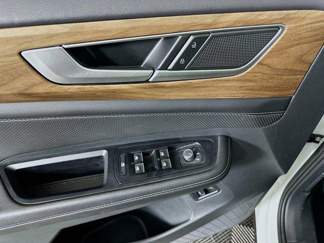 used 2025 Volkswagen Atlas car, priced at $28,797