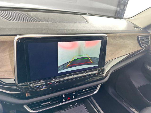 used 2025 Volkswagen Atlas car, priced at $28,797