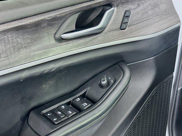 used 2023 Jeep Grand Cherokee car, priced at $29,222