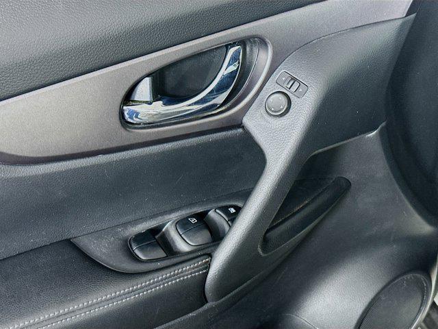 used 2016 Nissan Rogue car, priced at $9,996