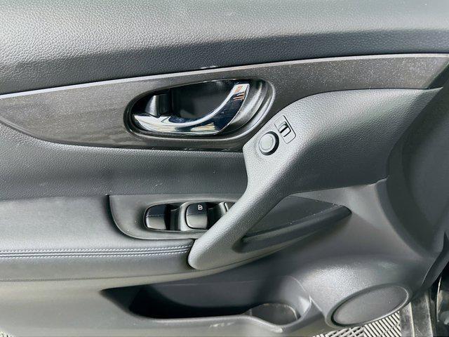 used 2018 Nissan Rogue car, priced at $13,996