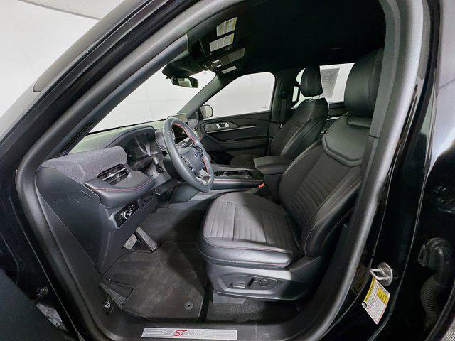 used 2025 Ford Explorer car, priced at $35,722
