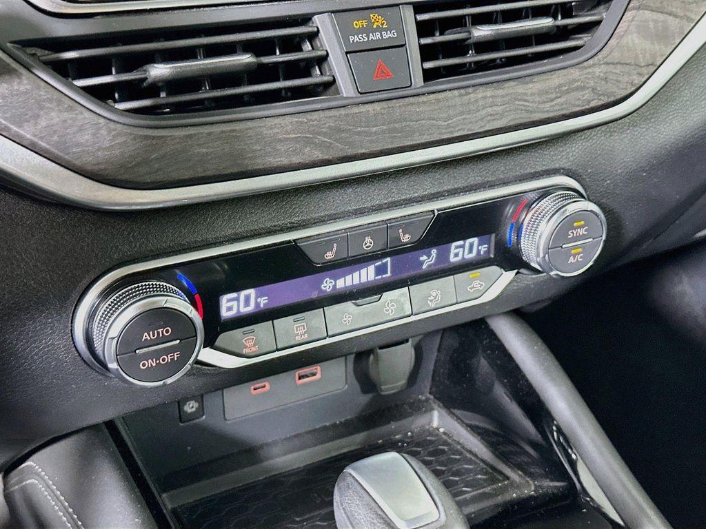 used 2023 Nissan Altima car, priced at $22,922