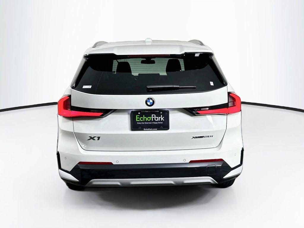 BMW X1 view 6