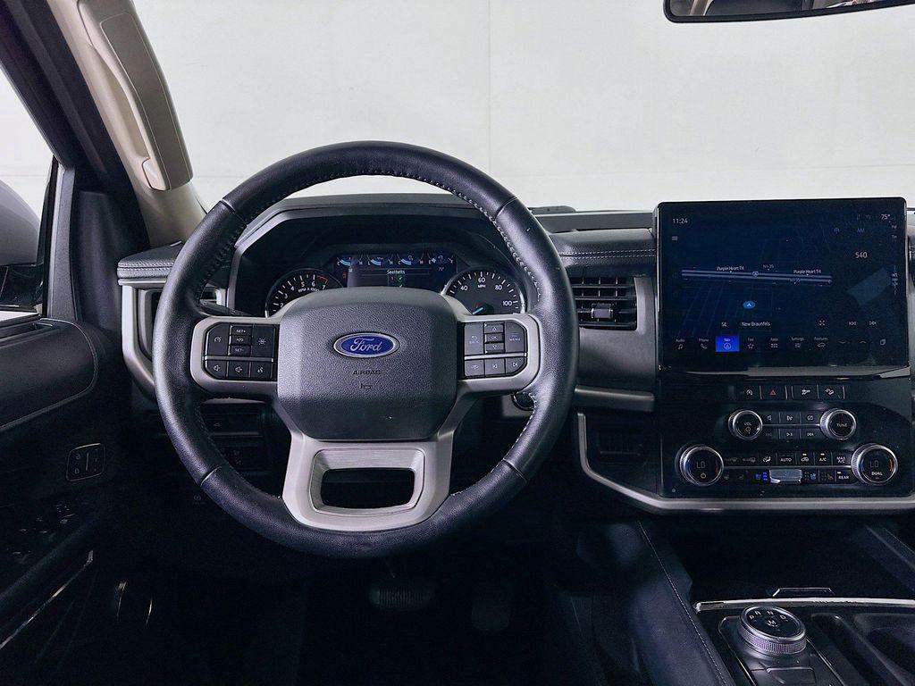 used 2023 Ford Expedition car, priced at $40,222